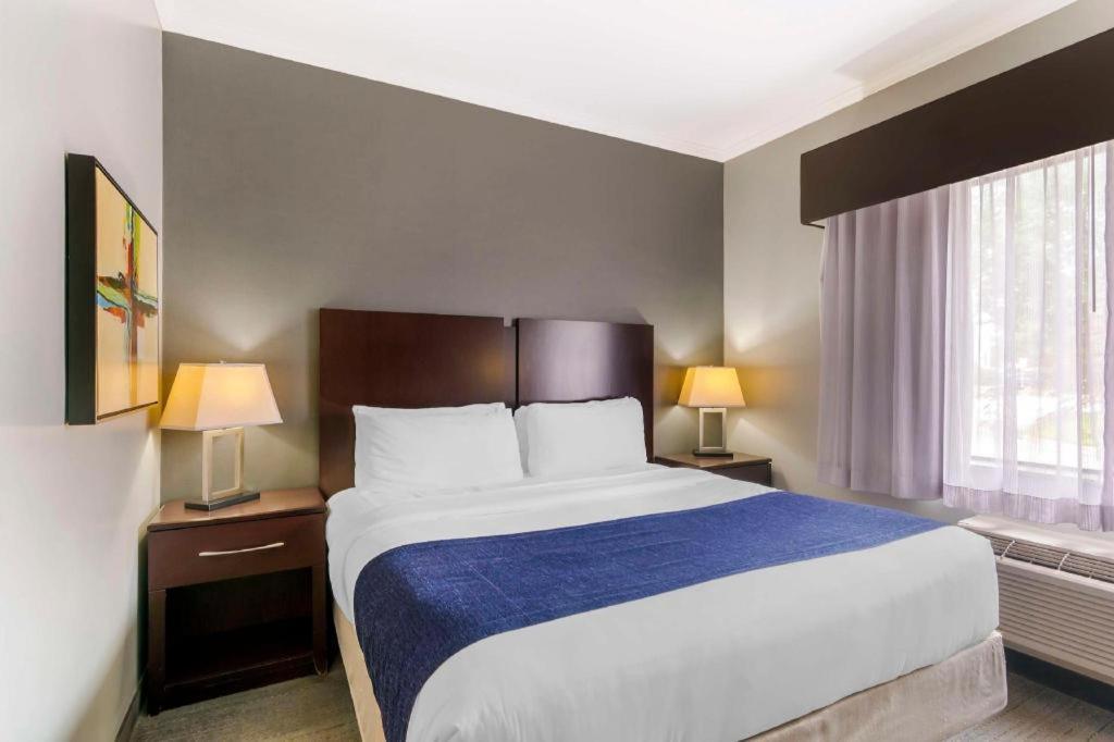 Best Western Plus Olathe Hotel מראה חיצוני תמונה